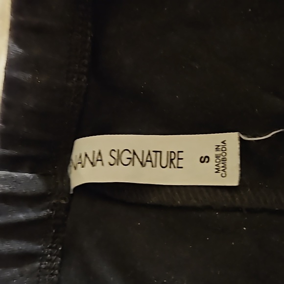 Womens pants - Picture 3 of 5